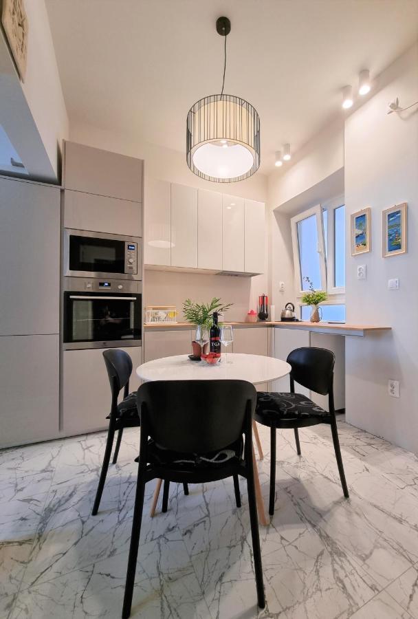 Old Town Apartment 奥米什 外观 照片